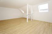 Wohnbereich III - 3 Zimmer Etagenwohnung zur Miete in Chemnitz / Kaßberg