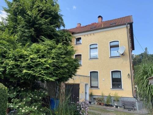 Rückansicht - 9 Zimmer Mehrfamilienhaus, Wohnhaus in Heinsdorfergrund