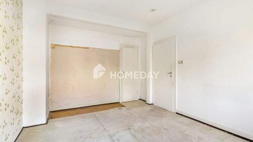 1. OG Schlafzimmer 2 - 