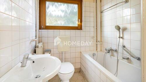 1. OG Badezimmer 1 - 