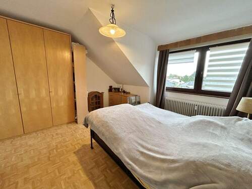 Schlafzimmer - Etagenwohnung mit 85,00 m² in Stuhr zur Miete
