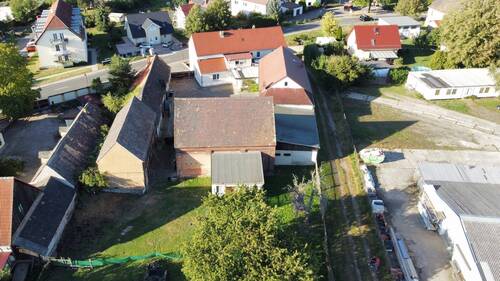 Luftbild - 1 Zimmer Mehrfamilienhaus, Wohnhaus zum Kaufen in Rötha