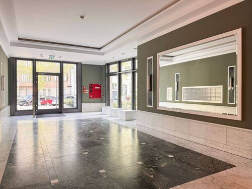 Foyer - 