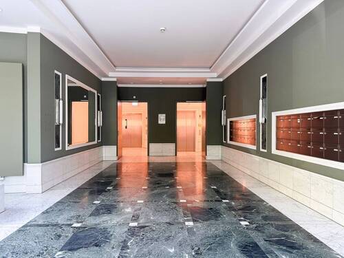 Foyer - 