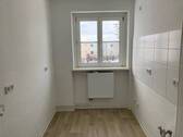 Küche mit Fenster - 3 Zimmer Etagenwohnung zur Miete in Brandenburg an der Havel