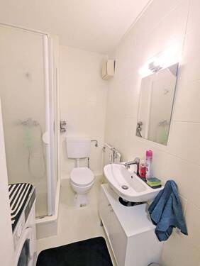 Bad - 1 Zimmer Etagenwohnung in Nürnberg