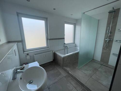 WE 2. OG - Badezimmer - 