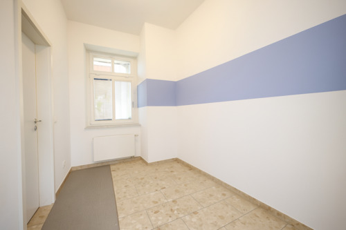 Mitarbeiterraum (entmöbliert visualisiert) - 