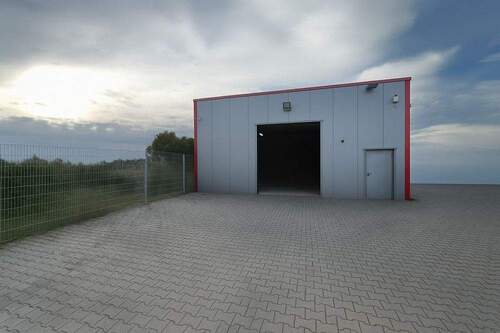 Rolltor_Lager - 3 Zimmer Gewerbeobjekt (Büro, Produktion, Verkauf) zum Kaufen in Steinfurt