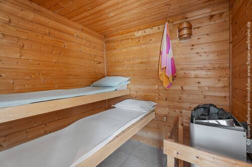 Sauna (3,62 m²) im Nebengebäude - 