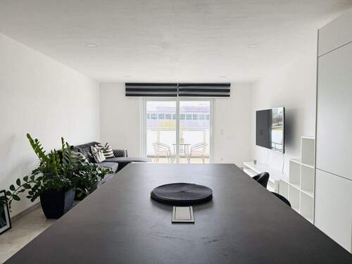 Küche_Theke_Tisch - 