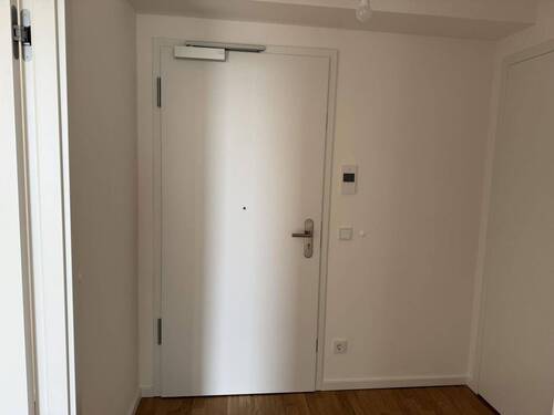 Hauseingang - Etagenwohnung mit 59,50 m² in Rudow zur Miete