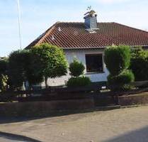 41542 Dormagen-Nievenheim: Freistehendes EinfamilienhausBungalow auf großem Grundstück