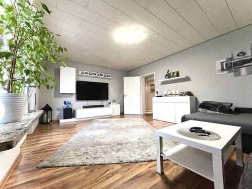 Wohnzimmer Erdgeschoss - 6 Zimmer Mehrfamilienhaus, Wohnhaus zum Kaufen in Flörsheim am Main