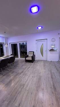 Eingang - Einfamilienhaus mit 150,00 m&sup2; in Pracht bei Hamm zum Kaufen