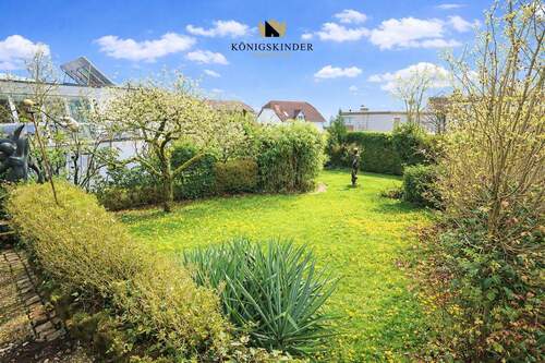 Ein erster Blick in den Garten. - 