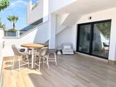 Bild 1 - Modernes Apartment mit Dachterrasse, Pool & Tiefgarage - Einziehen & Genießen