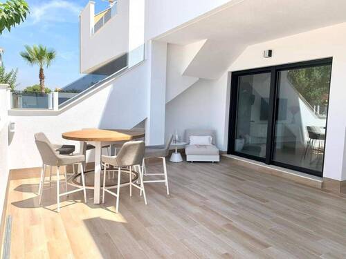 Bild 1 - Modernes Apartment mit Dachterrasse, Pool & Tiefgarage - Einziehen & Genießen