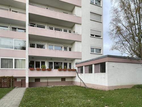 Blick auf die Wohnung - 2 Zimmer Etagenwohnung in Offenburg