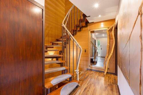 Flur Erdgeschoss - 4 Zimmer Reihenmittelhaus in Hamburg