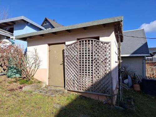 Gartenhaus massiv.jpg - 