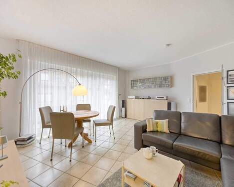 Wohn-/Essbereich - Etagenwohnung mit 80,00 m&sup2; in Ratingen zum Kaufen