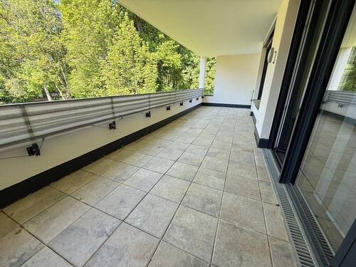 großer Balkon - 