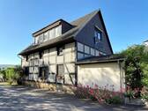 Außenansicht - 7 Zimmer Einfamilienhaus zum Kaufen in Rinteln