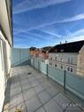 balkon (2) - Charmante 1 Zimmer-Wohnung mit großer Terrasse und Aufzug!