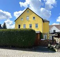 Voll vermietetes Mehrfamilienhaus mit 4 WE´s, gepflegtem Garten und Stellplätzen in Zwickau!