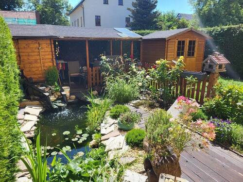 gepflegter Garten - 9 Zimmer Mehrfamilienhaus, Wohnhaus zum Kaufen in Zwickau