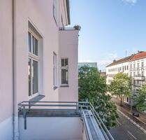 Charmante 2-Zimmer-Eigentumswohnung mit Balkon - Altbau nahe der Spree - Berlin Moabit