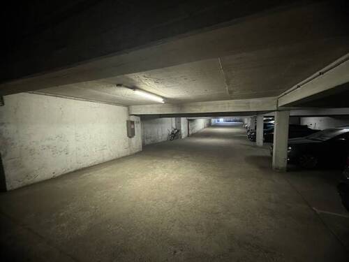 Tiefgarage - 