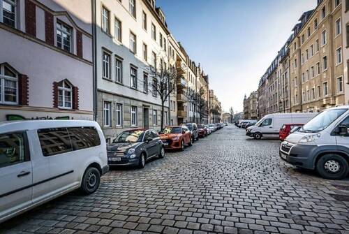 Ansicht Straßenzug - Etagenwohnung mit 57,80 m&sup2; in Dresden zum Kaufen