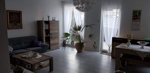 Wohnzimmer - Reihenmittelhaus mit 100,00 m² in Berlin zur Miete