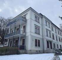 Repräsentative 5-Zi.-Wohnung mit großem Balkon u. Weitblick am Weinberg oberhalb von Radebeul-Mitte