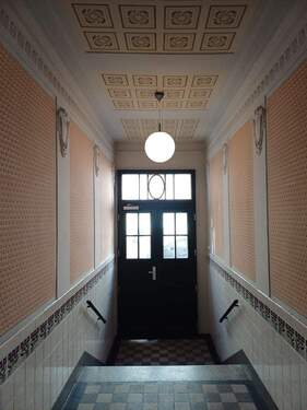 Treppenhaus - 3 Zimmer Etagenwohnung in Leipzig