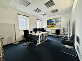 Büro 1 - 