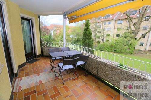  Balkon - 3 Zimmer Etagenwohnung zur Miete in Erlangen