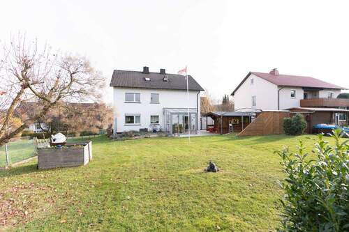 Ansicht vom Garten - 1 Zimmer Mehrfamilienhaus, Wohnhaus in Lohfelden / Vollmarshausen