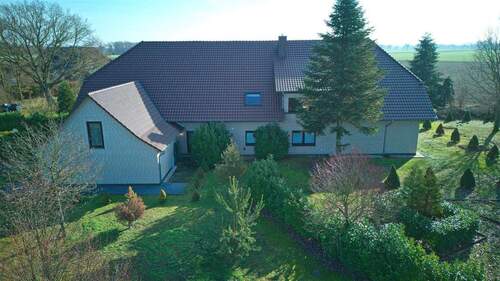 Ansicht West - Exklusives Mehrgenerationenhaus im modernstem Standard