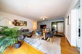 Wohnzimmer - Wohnen im Herzen von Schwetzingen: Moderne 4-Zimmer-Wohnung in Top-Lage