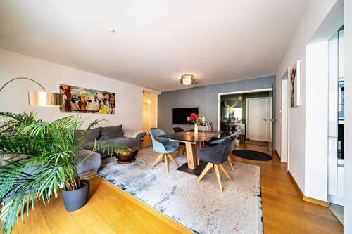 Wohnzimmer - Wohnen im Herzen von Schwetzingen: Moderne 4-Zimmer-Wohnung in Top-Lage