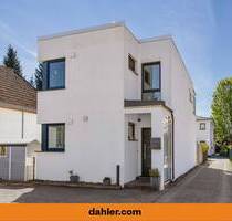 Bauhaus-Perle im schönen Sasel - 695.000,00&nbsp;EUR Kaufpreis, ca.&nbsp; 101,00&nbsp;m&sup2;&nbsp;Wohnfl&auml;che in Hamburg / Sasel (PLZ: 22393)