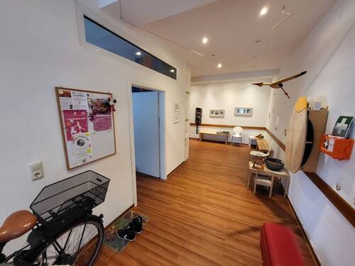 EG: Eingang/Flur - Büro mit 500,00 m&sup2; in Bad Schwartau zur Miete