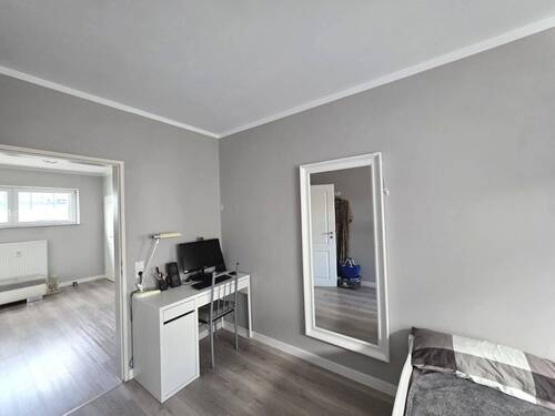 Gäste-/Arbeitszimmer - 