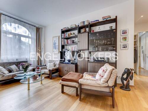 Wohnzimmer - Etagenwohnung mit 110,00 m&sup2; in Freiburg im Breisgau zum Kaufen