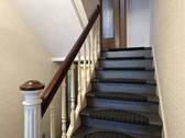 Treppe zum Obergeschoss - 