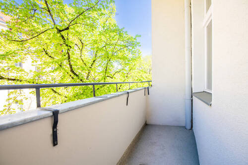 Balkon - Etagenwohnung mit 95,30 m&sup2; in Berlin zum Kaufen