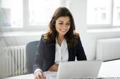 Dies könnte Ihre neue Fläche werden ! - Attraktive, helle Praxis - Büro- Gewerbefläche zentral gelegen !